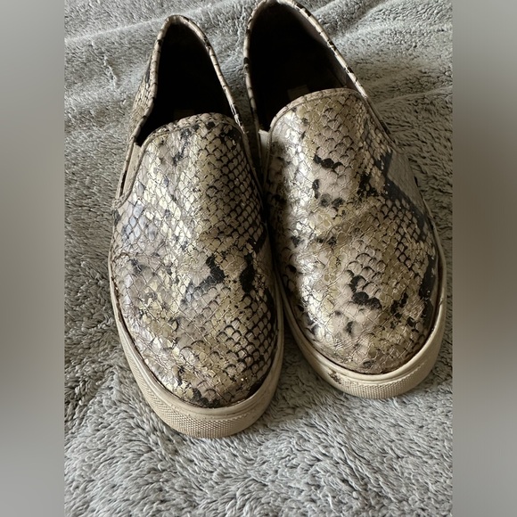 Steve Madden size 8 - Picture 3 of 6